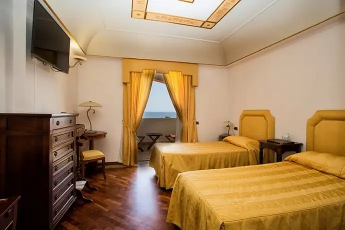 Hotel Tritone Lipari 