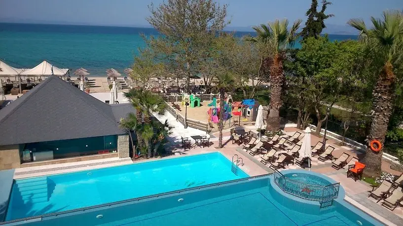 Naias Beach Hotel 