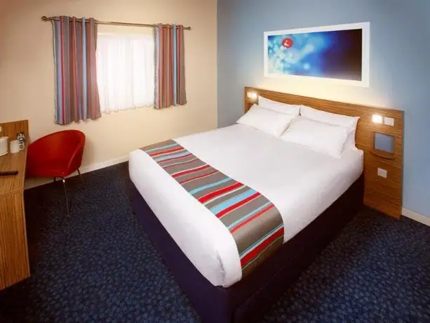 Travelodge Perth Broxden Junction 