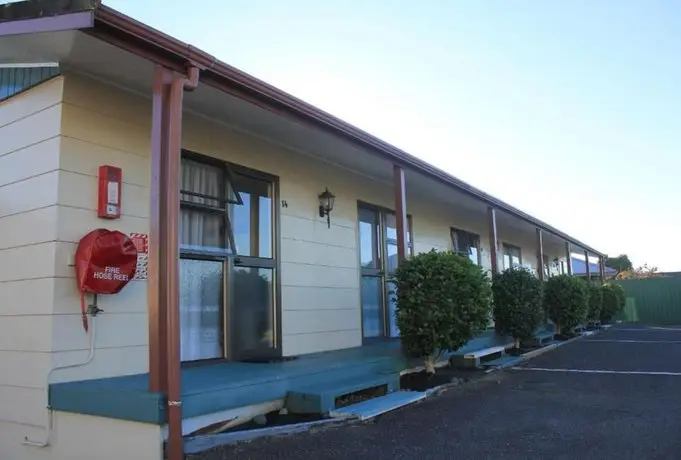 Coronation Court Motel 