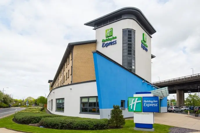 Holiday Inn Express - Glasgow Airport