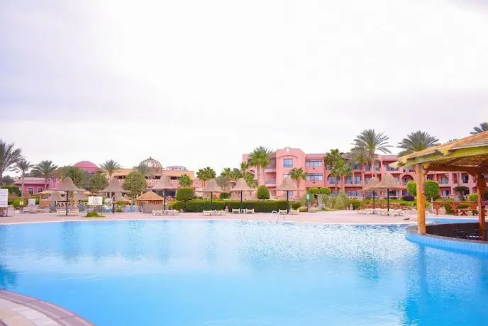 Parrotel Aquapark Resort