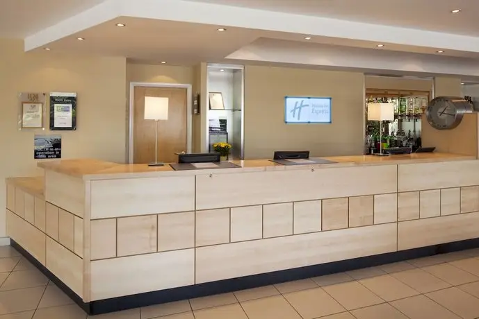 Holiday Inn Express Chester Racecourse