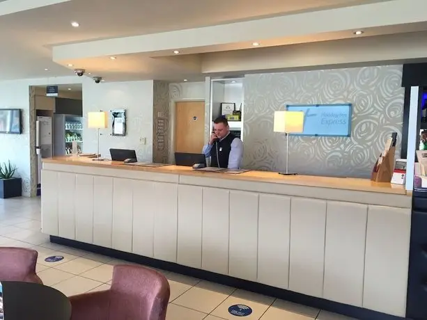 Holiday Inn Express Chester Racecourse