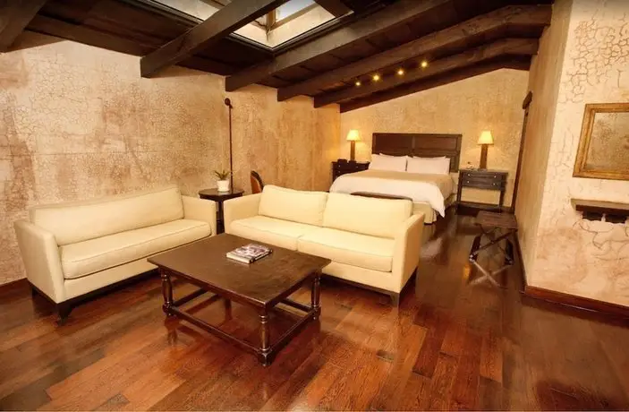 El Convento Boutique Hotel 