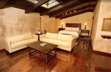 El Convento Boutique Hotel 