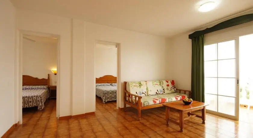 Apartamentos Castell Sol