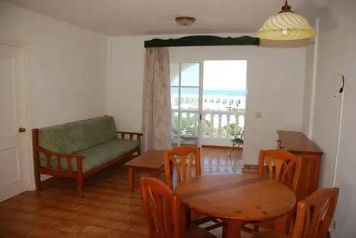 Apartamentos Castell Sol 