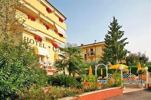 Hotel Gardenia & Villa Charme 