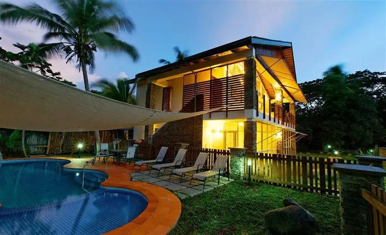 First Landing Beach Resort & Villas 