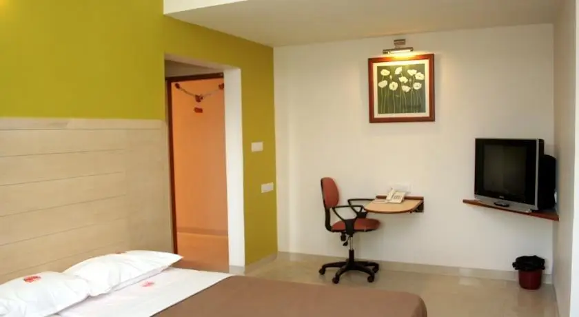 Hotel Raviraj Pune 