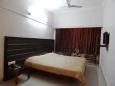 Hotel Raviraj Pune 