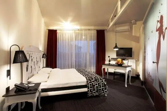 BVS Lush Hotel Taksim -Special Class 