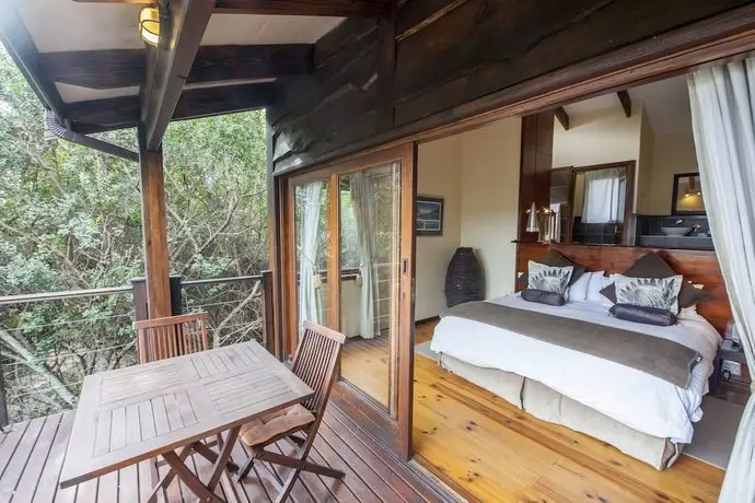 Elephant Hide of Knysna Guest Lodge 