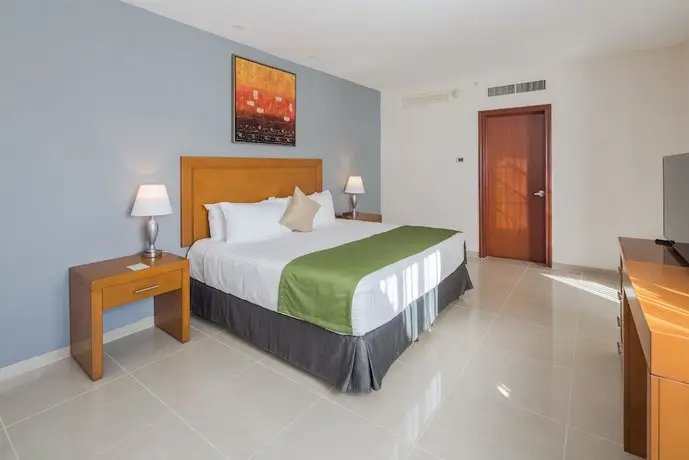 Wyndham Garden Playa del Carmen 