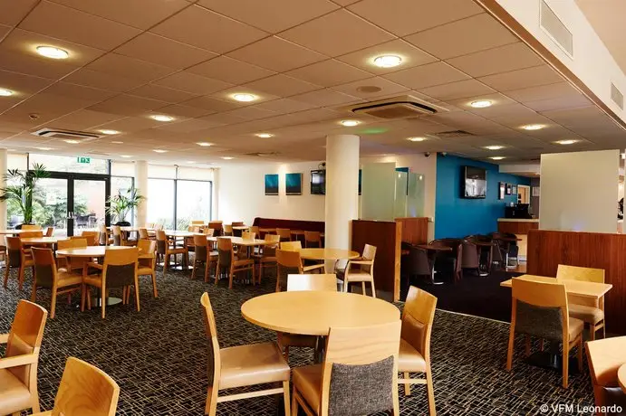 Holiday Inn Express Cheltenham Town Centre