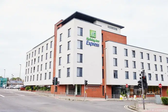 Holiday Inn Express Cheltenham Town Centre