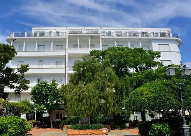 Grand Hotel Mediterranee