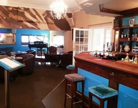 Blue Keys Hotel Bar & Restaurant