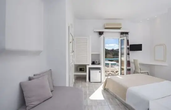 Alizea Villas & Suites 