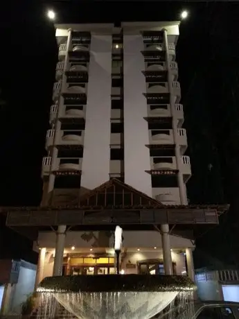 Eagle Bay Hotel 