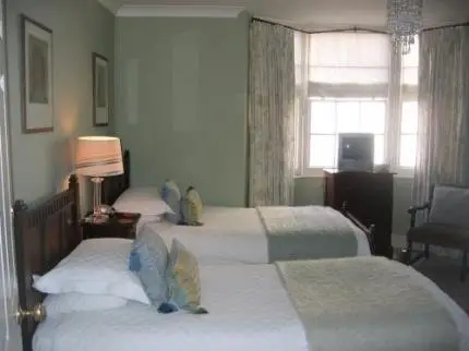 Leona House Guest Accommodation Brighton & Hove