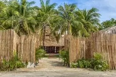 Hotel Cabanas Los Lirios Tulum 