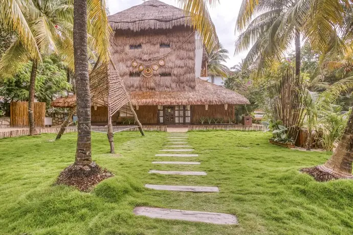 Hotel Cabanas Los Lirios Tulum 