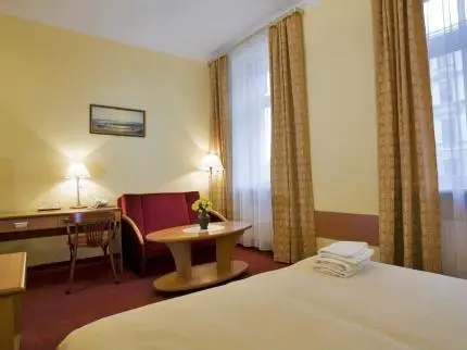 Rija Irina Hotel 