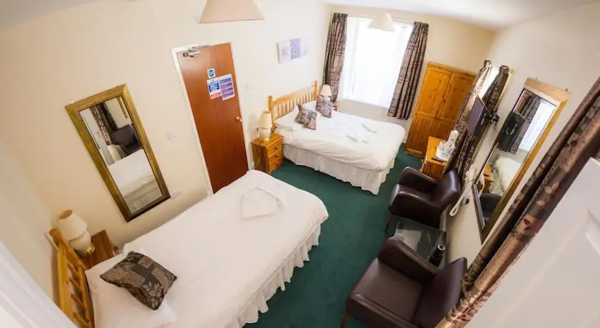 Queensbridge Hotel