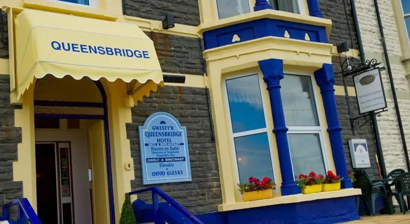 Queensbridge Hotel