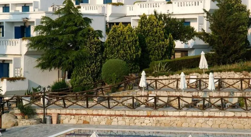 Agionissi Resort