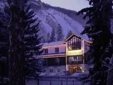 Hotel Harrachov Inn 