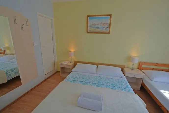 Rooms Sunce Supetar Island Brac 