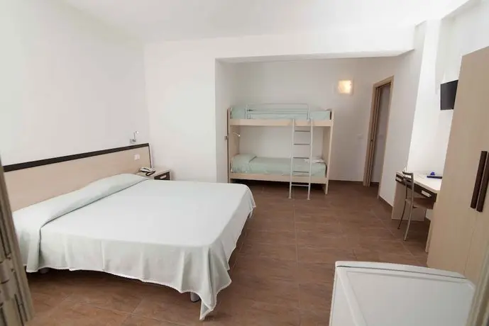 Hotel Marinella Ricadi 