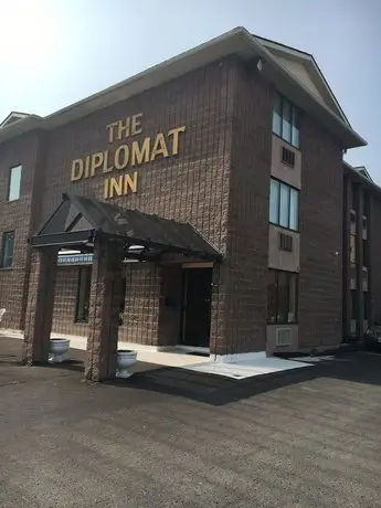 Diplomat Inn