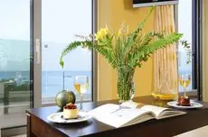 Steris Elegant Beach Hotel & Apartments 