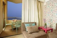 Steris Elegant Beach Hotel & Apartments 