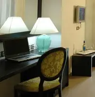 Angela Suites Boutique Hotel 