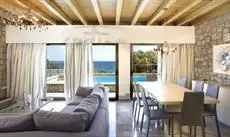 Blue Dream Luxury Villas 