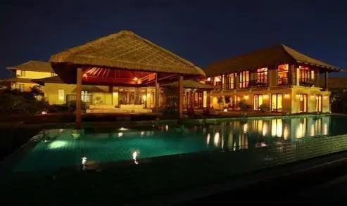 Yalong Bay Villas & Spa 