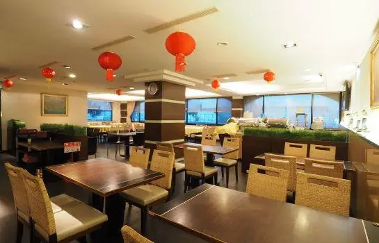 Young Soarlan Hotel - Tainan 