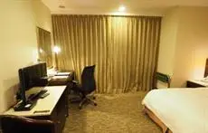 Young Soarlan Hotel - Tainan 