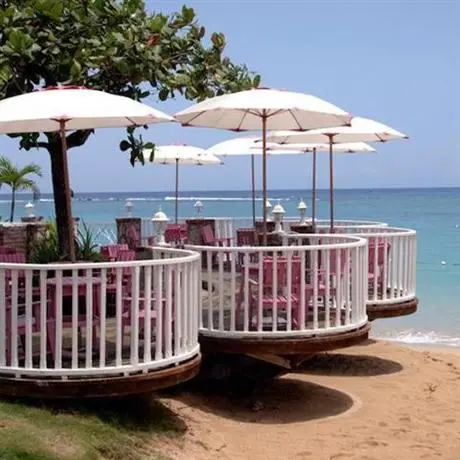 Shaw Park Beach Hotel & Spa 