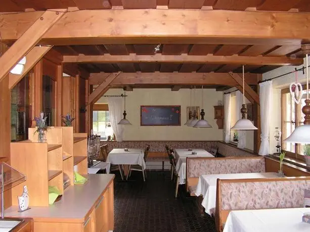 Hotel-Restaurant Zum Hirschhaus 