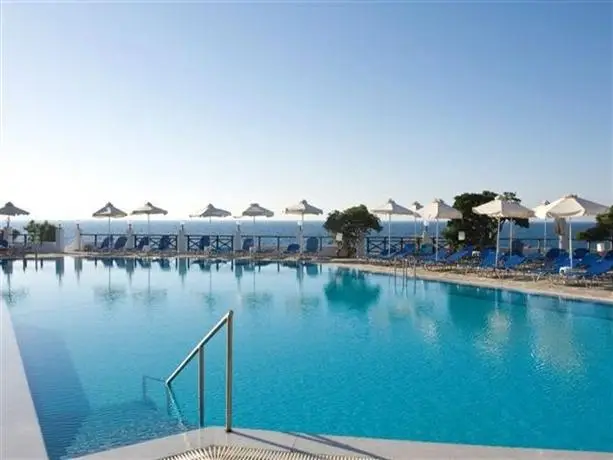 Maritimo Beach Hotel