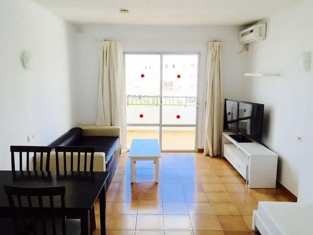 Apartamentos San Antonio Beach 