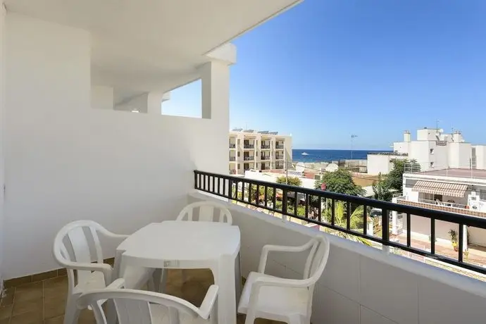 Apartamentos San Antonio Beach 