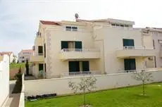 Pervanovo Apartments 