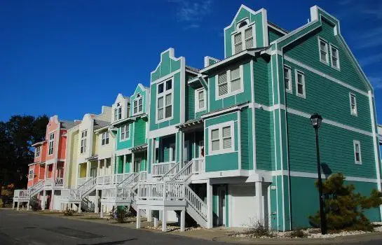 Cambridge Cove at Bermuda Bay by Kees Vacations